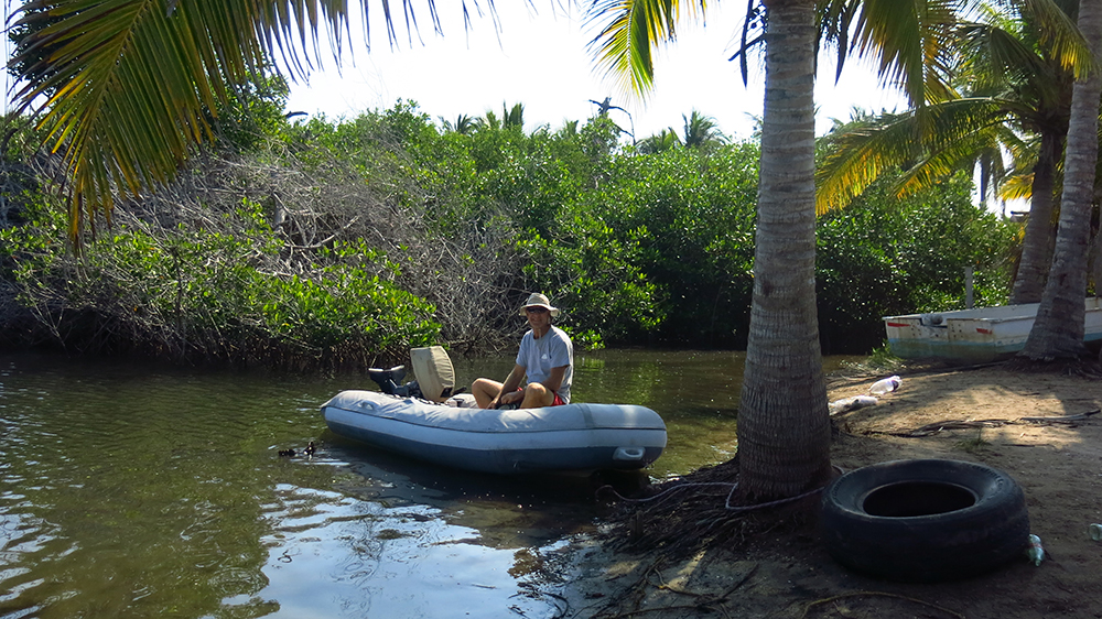 Tying up the dinghy in the lagoon at Tenacatita